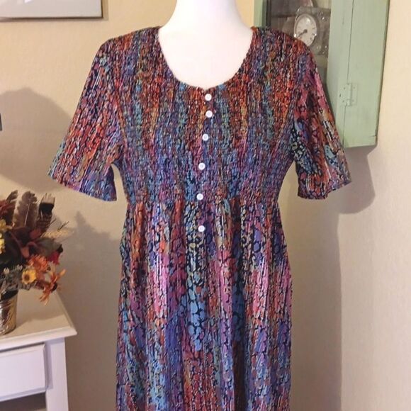 NWT Made With ❤️  Shirred Bodice . Bohemian,   Colorful, Watercolor - Picture 2 of 10